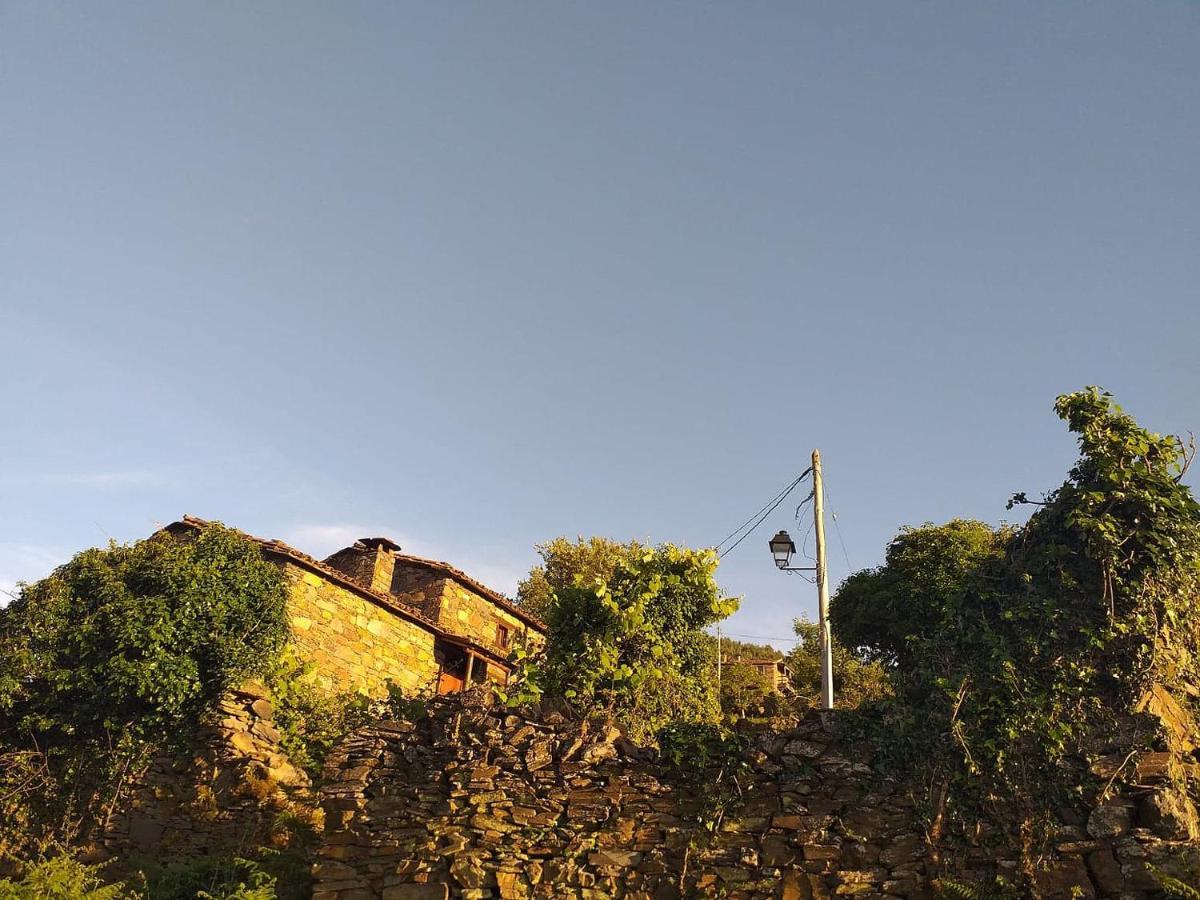 Casa dos Livros Talasnal Exterior foto